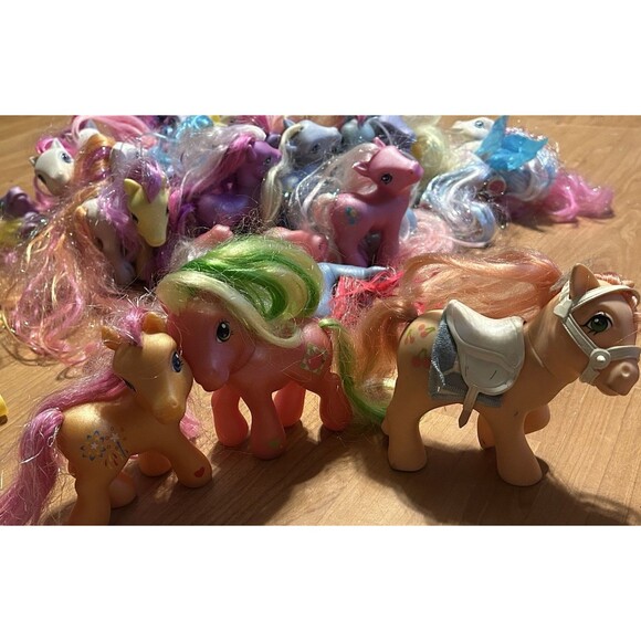 My Little Pony G3 Lot 2003-2009 Hasbro 100+ Ponies Accessories Clothes Playsets - Picture 4 of 16